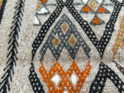Hazelnut-Salmon Wool Carpet