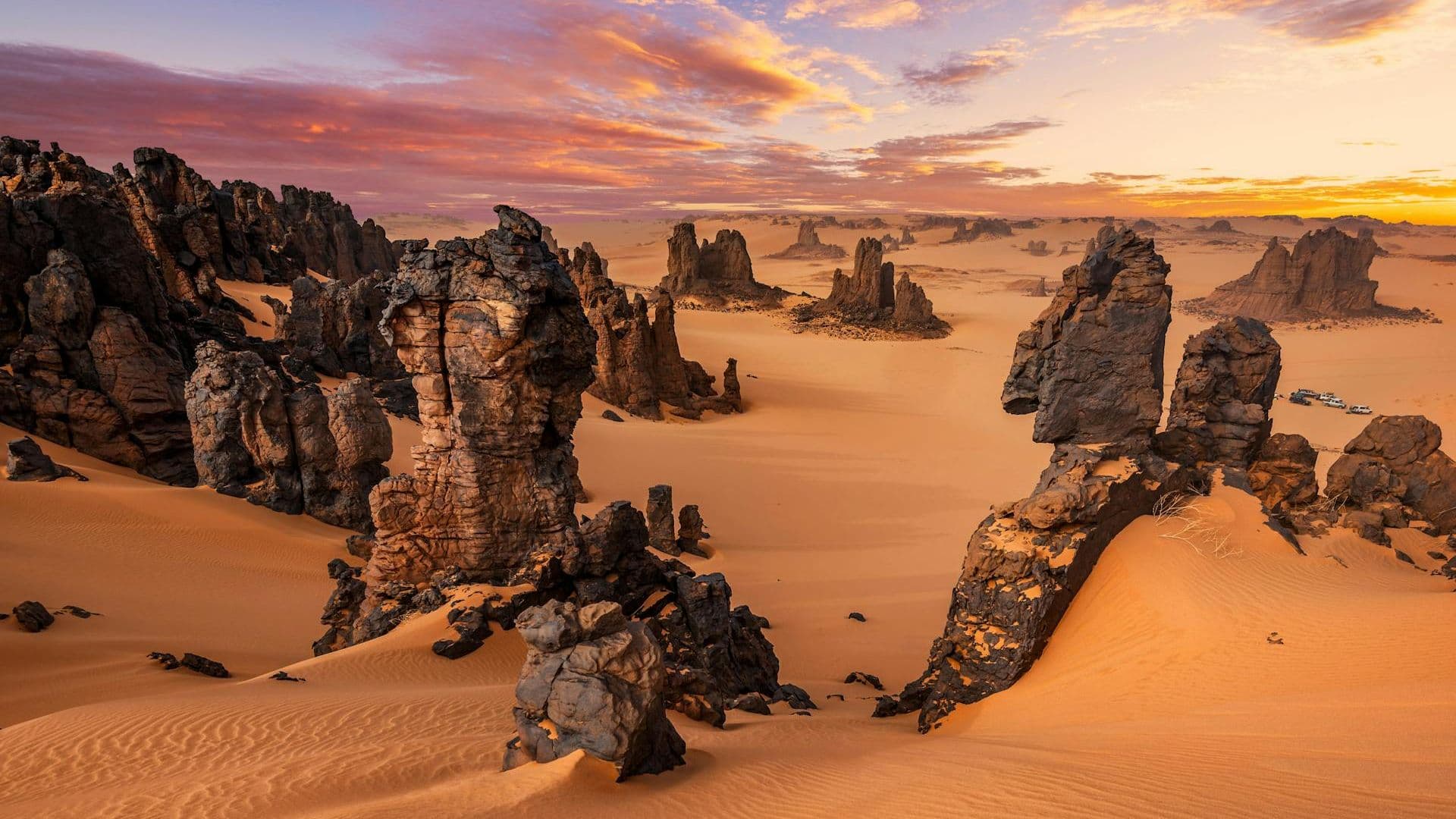 Sunset over Tamanrasset
